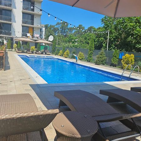 Green Terrace Kobuleti Ngoại thất bức ảnh