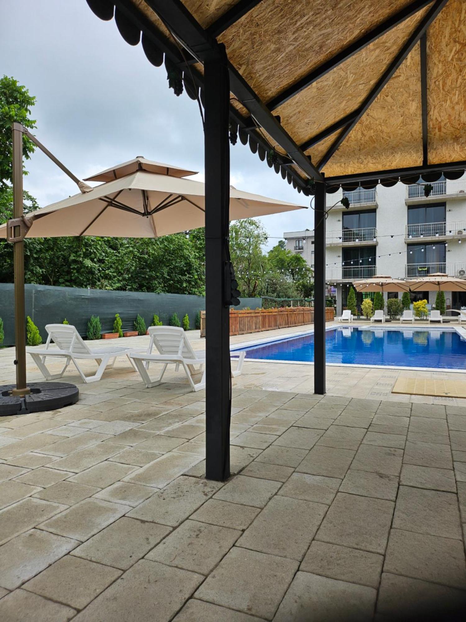 Green Terrace Kobuleti Ngoại thất bức ảnh