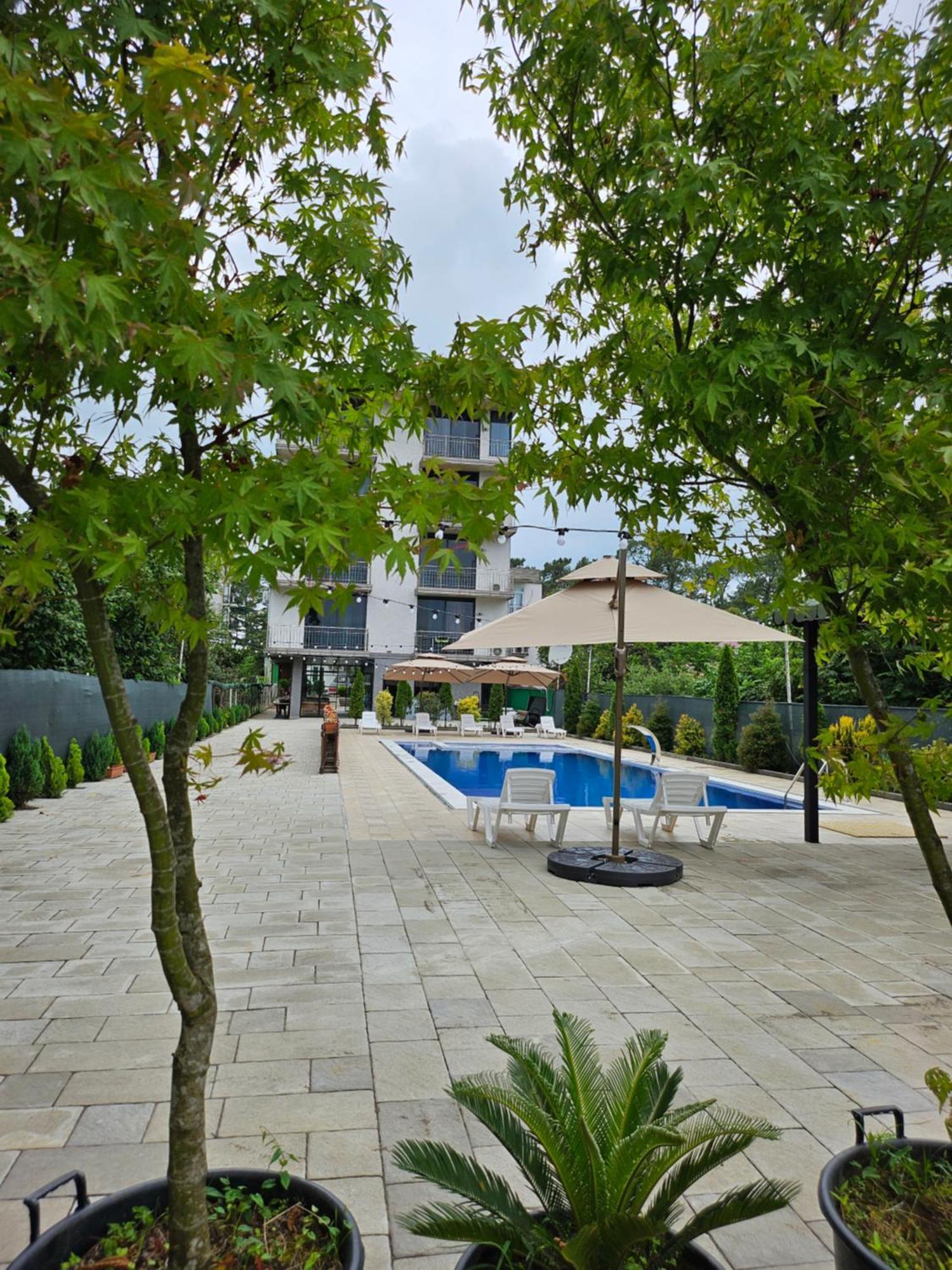 Green Terrace Kobuleti Ngoại thất bức ảnh